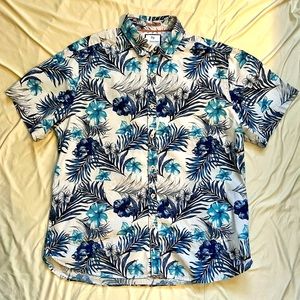 Denim & Flower Short Sleeve Tropical Print Button Up